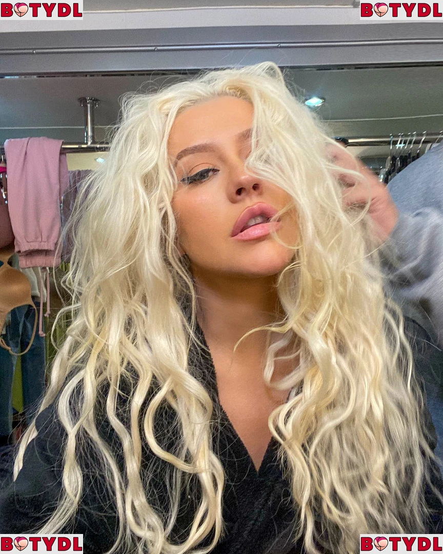 Christina Aguilera Onlyfans Photo Gallery 