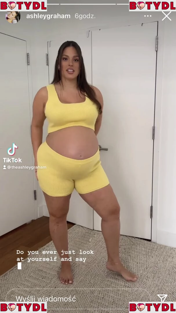 Ashley Graham Onlyfans Photo Gallery 