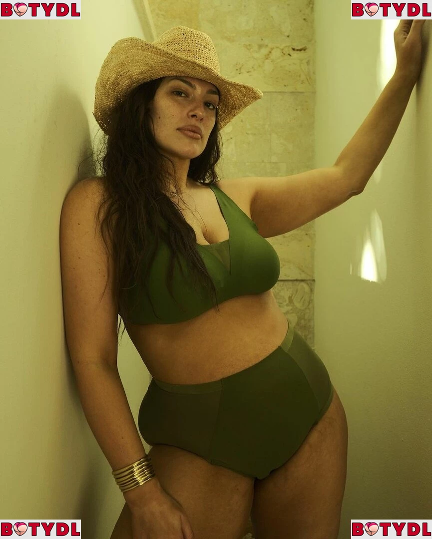 Ashley Graham Onlyfans Photo Gallery 