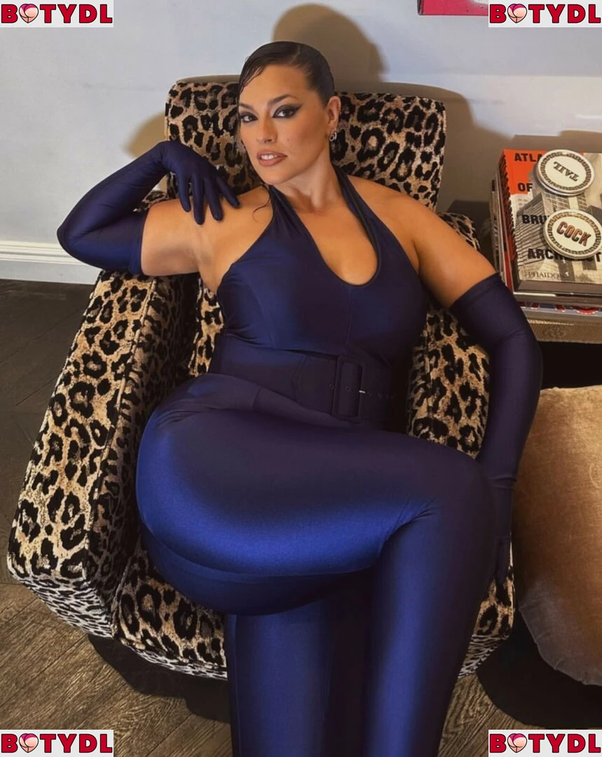 Ashley Graham Onlyfans Photo Gallery 