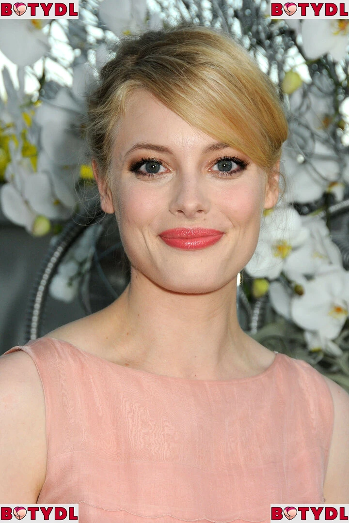 Gillian Jacobs Onlyfans Photo Gallery 