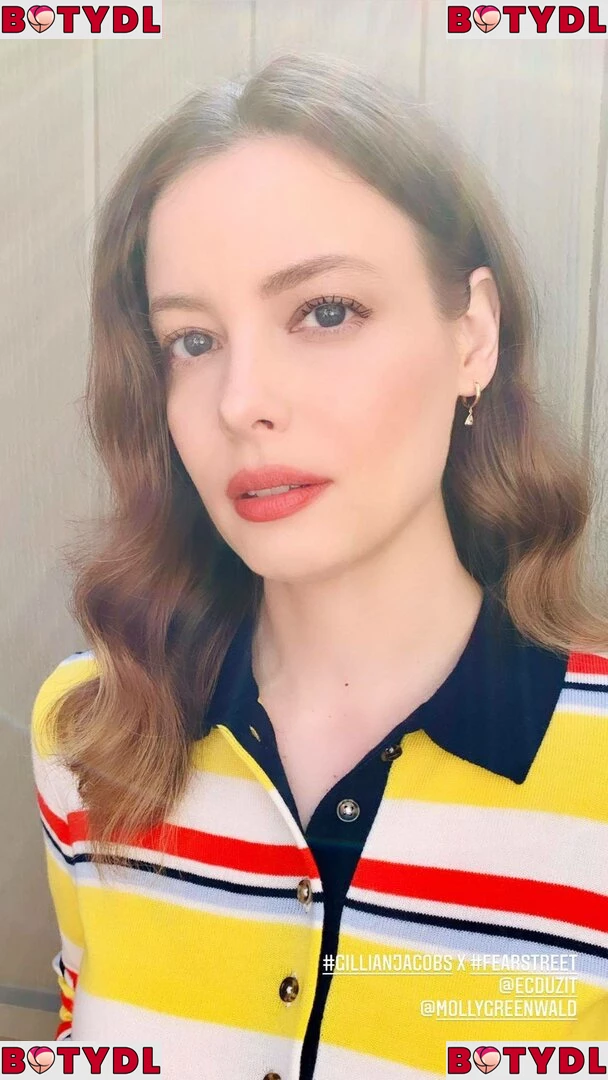 Gillian Jacobs Onlyfans Photo Gallery 