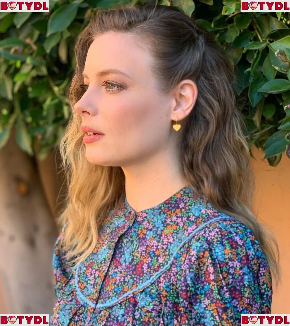 Gillian Jacobs Onlyfans Photo Gallery 