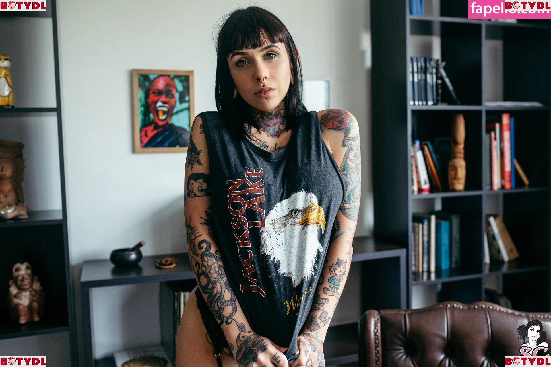 Thay Suicide Onlyfans Photo Gallery 