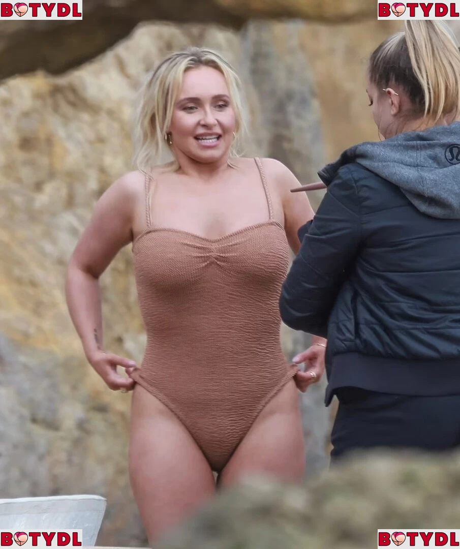 Hayden Panettiere Onlyfans Photo Gallery 