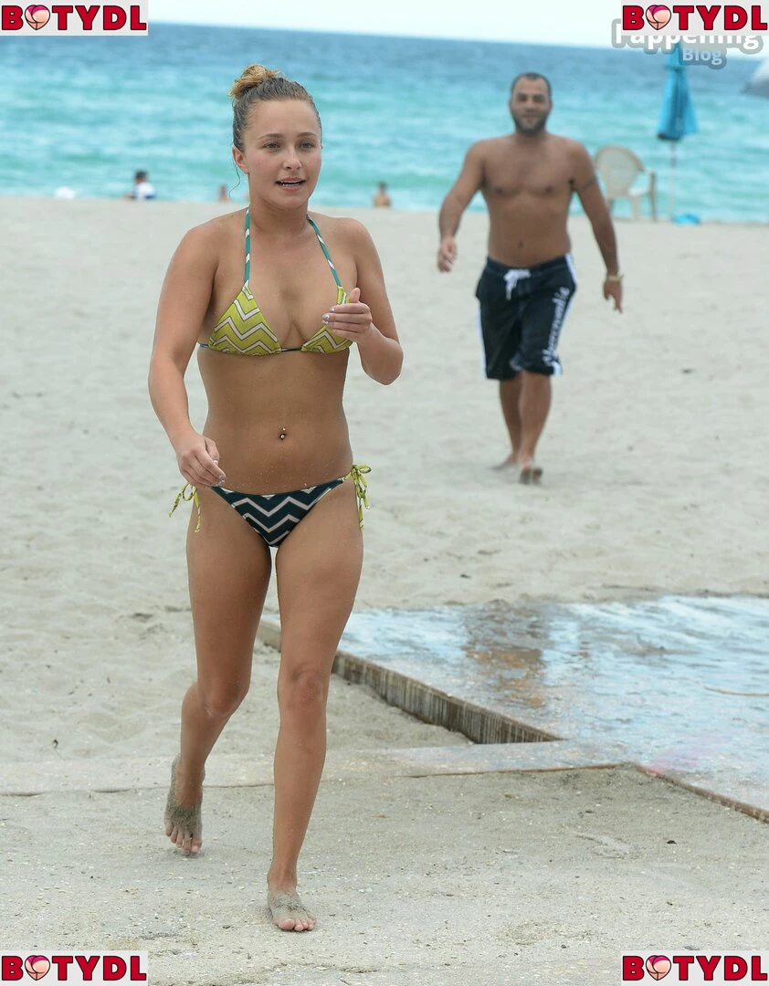 Hayden Panettiere Onlyfans Photo Gallery 