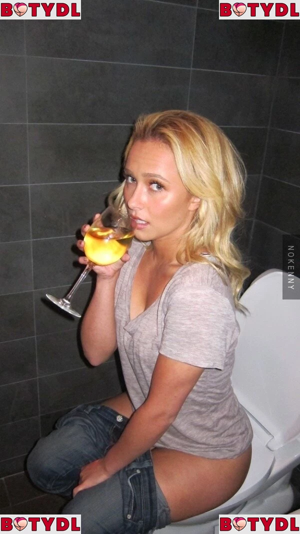 Hayden Panettiere Onlyfans Photo Gallery 