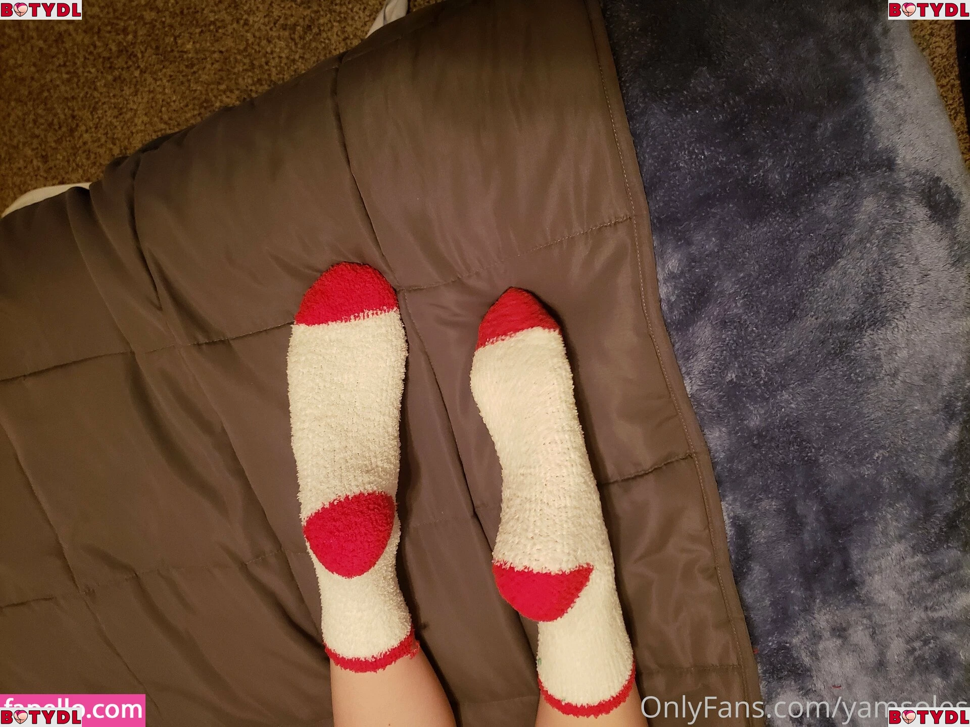 YamSoles Onlyfans Photo Gallery 