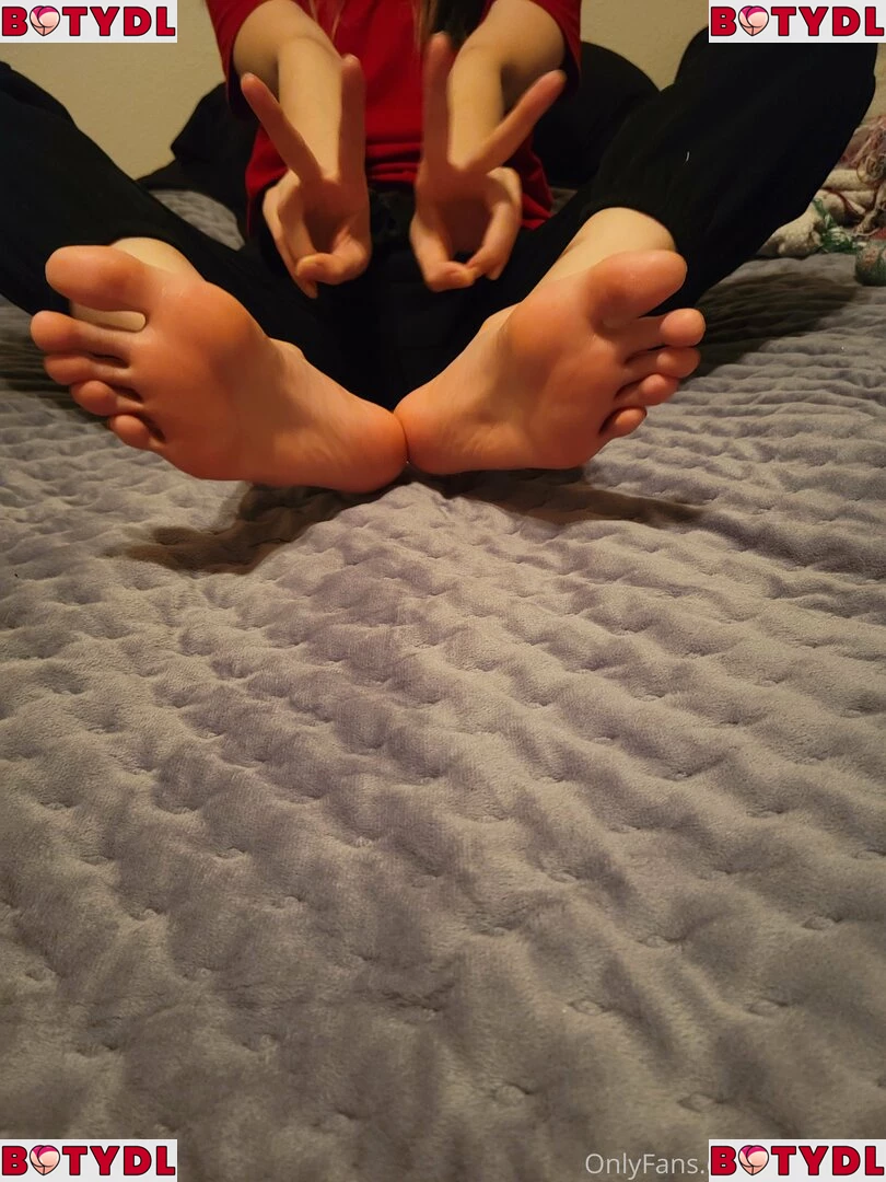 YamSoles Onlyfans Photo Gallery 