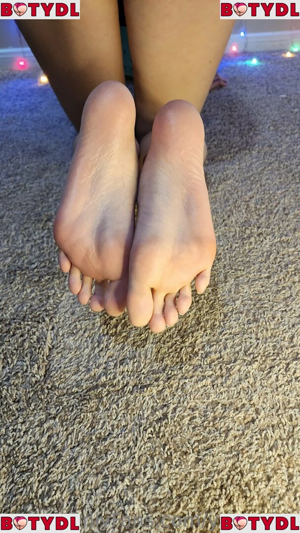 YamSoles Onlyfans Photo Gallery 