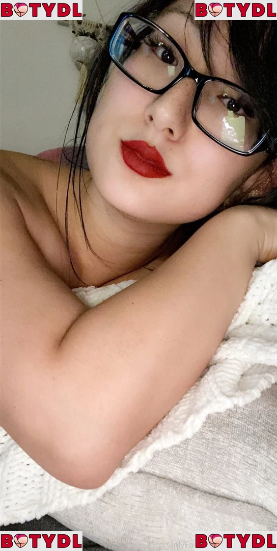 Bitesizedmeg Onlyfans Photo Gallery 