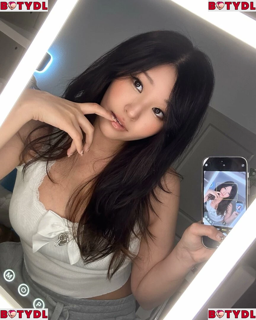 Hyoon Onlyfans Photo Gallery 