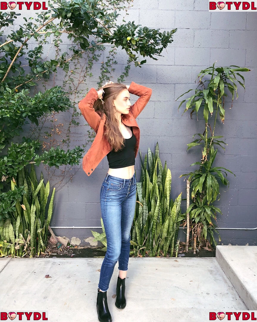 Madison Lintz Onlyfans Photo Gallery 