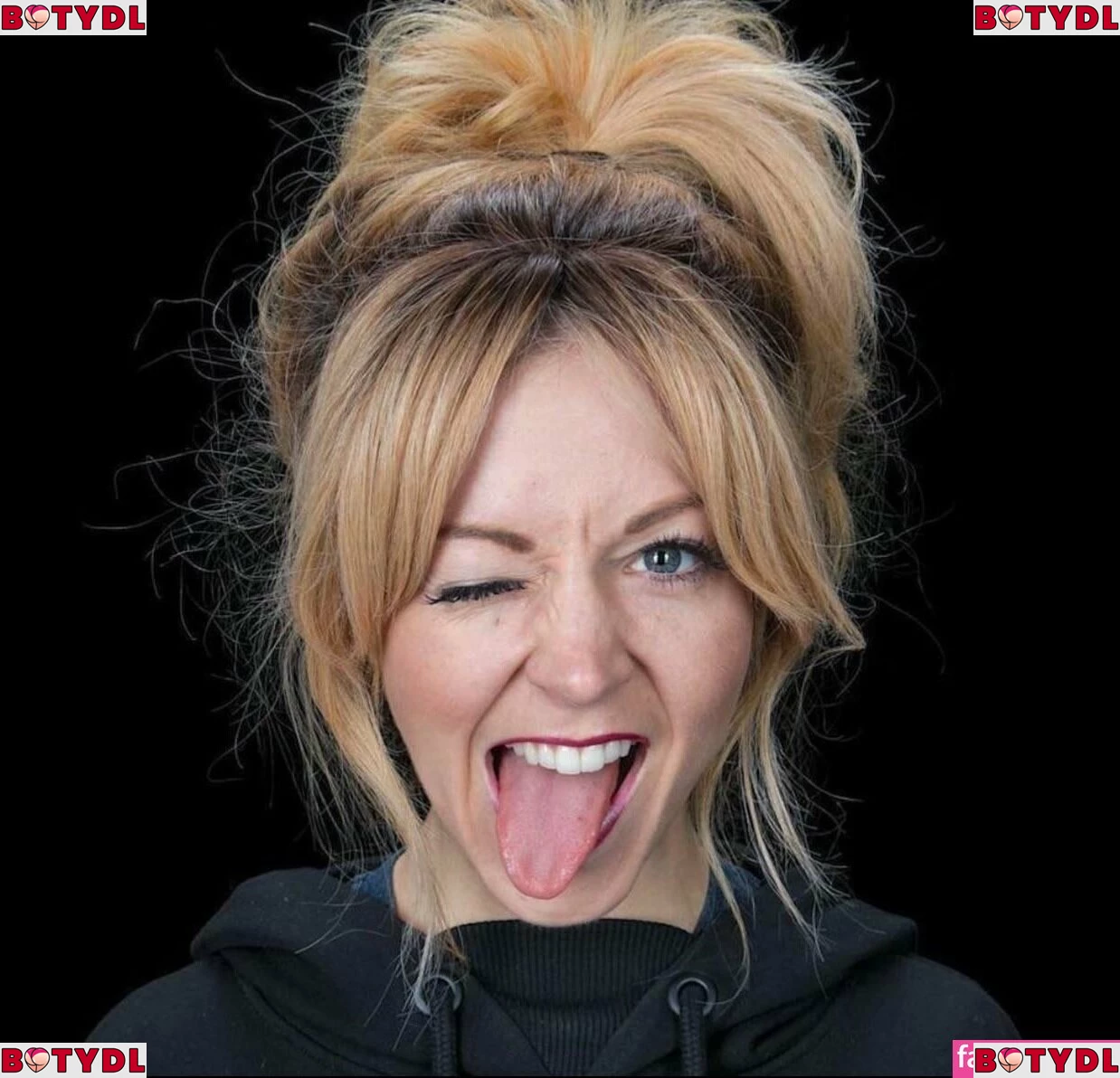 Lindsey Stirling Onlyfans Photo Gallery 