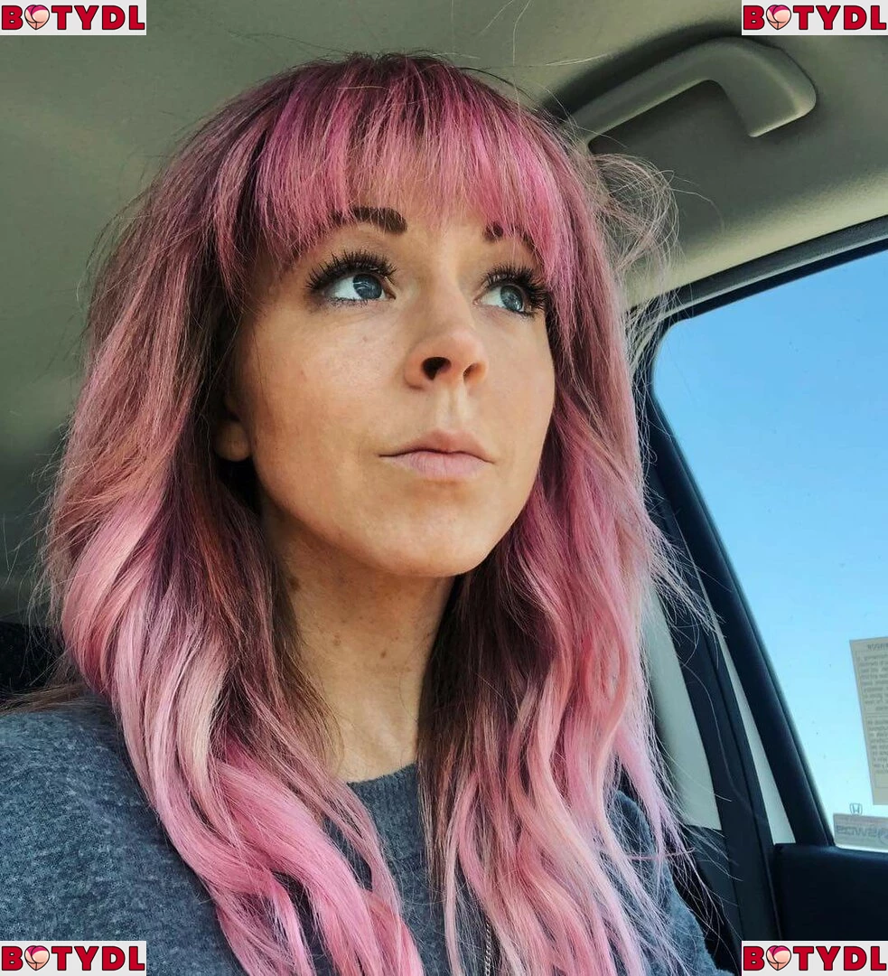 Lindsey Stirling Onlyfans Photo Gallery 