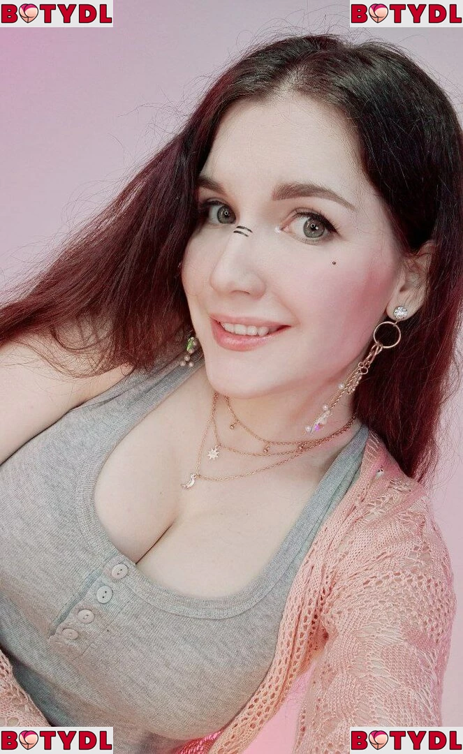 KittyKlaw ASMR Onlyfans Photo Gallery 