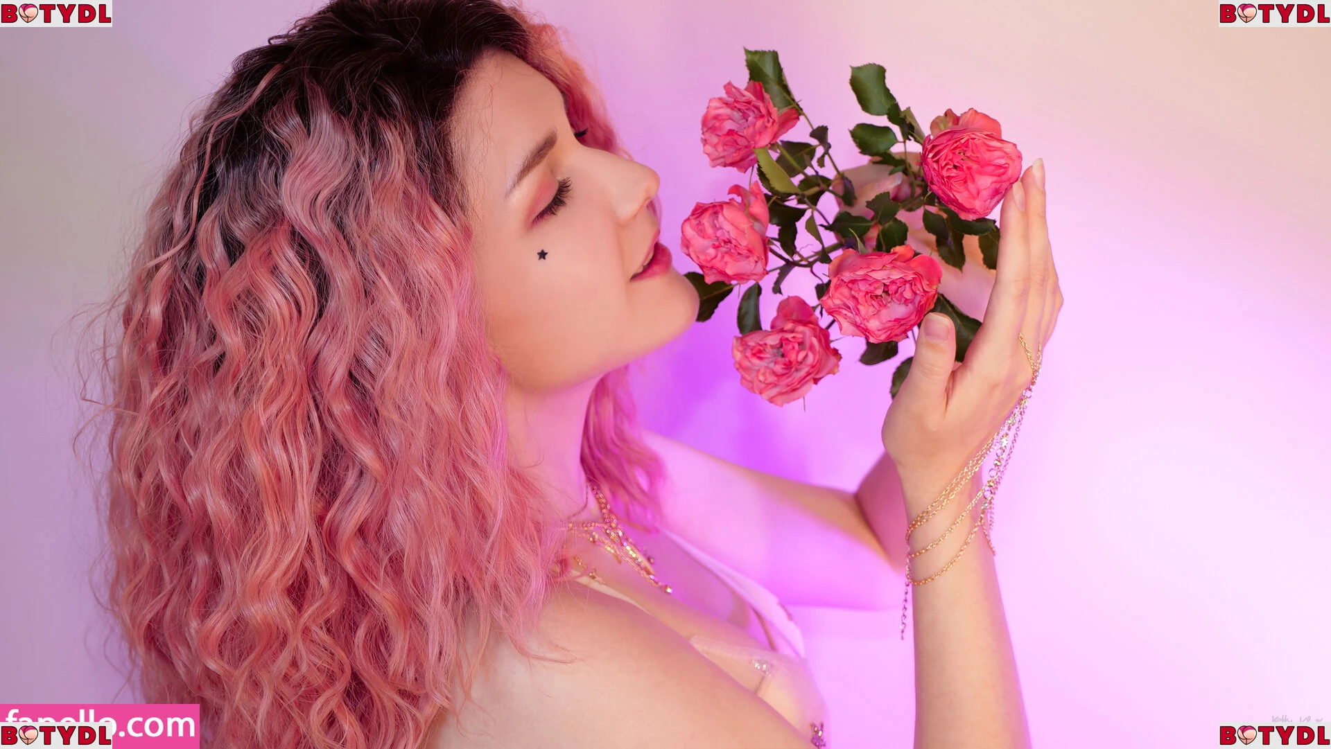 KittyKlaw ASMR Onlyfans Photo Gallery 