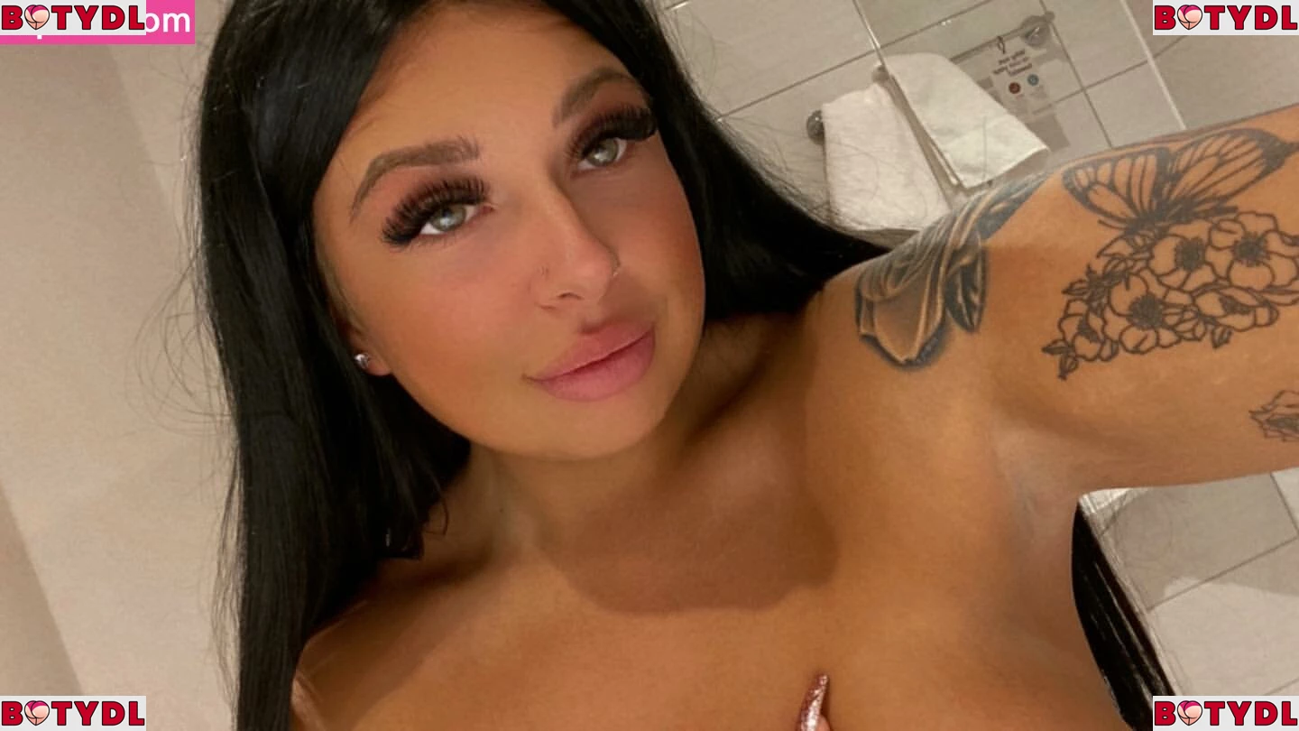 Sammy Onlyfans Photo Gallery 