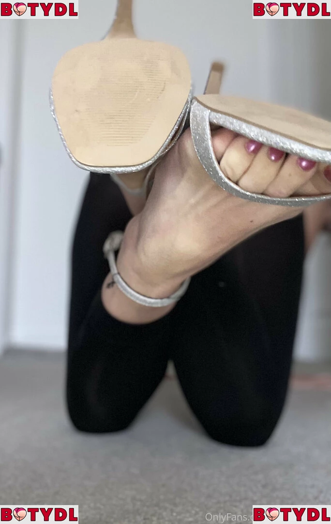 solearchfeet Onlyfans Photo Gallery 