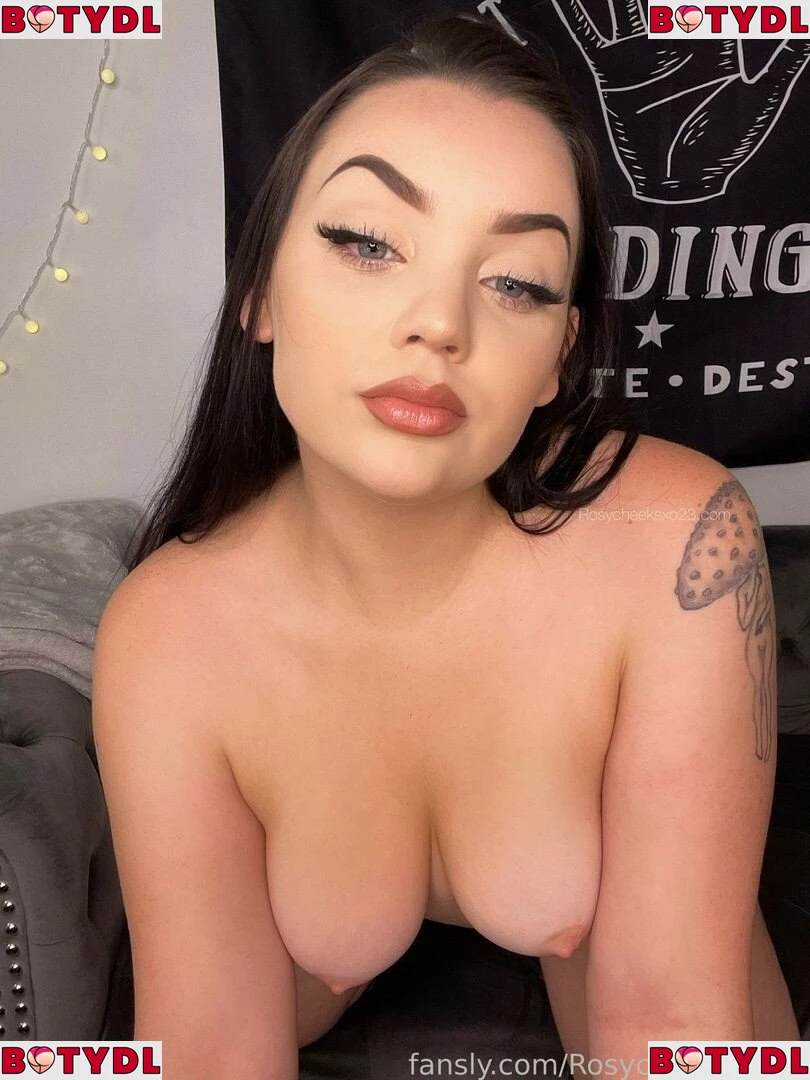 Rosycheeksxo23 Onlyfans Photo Gallery 