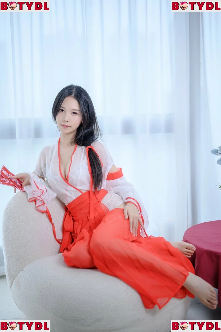 Dou Niang_li Shi 抖娘-利世 Onlyfans Photo Gallery 