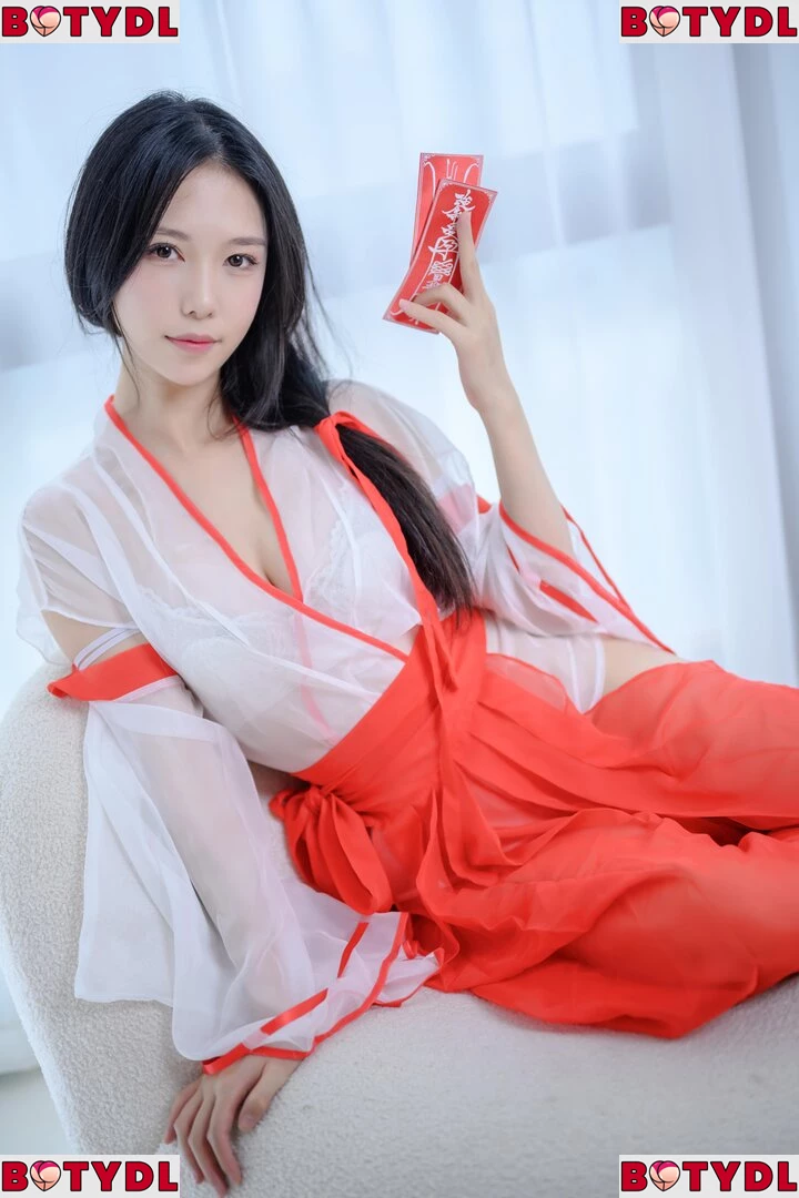 Dou Niang_li Shi 抖娘-利世 Onlyfans Photo Gallery 