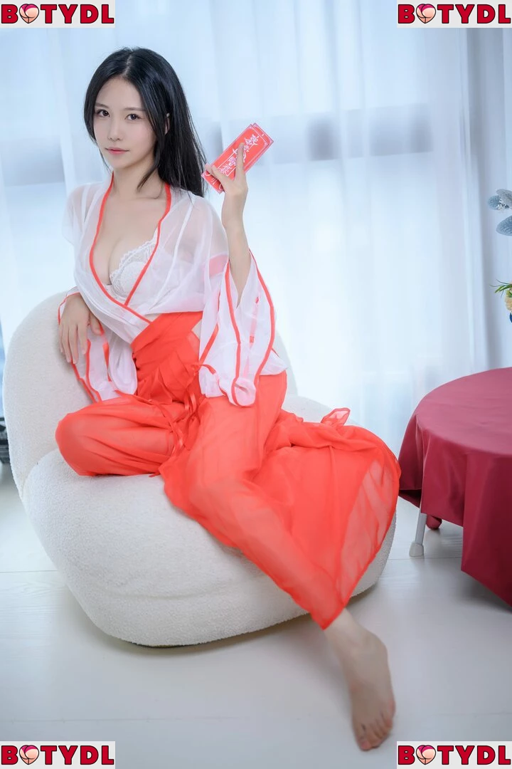 Dou Niang_li Shi 抖娘-利世 Onlyfans Photo Gallery 