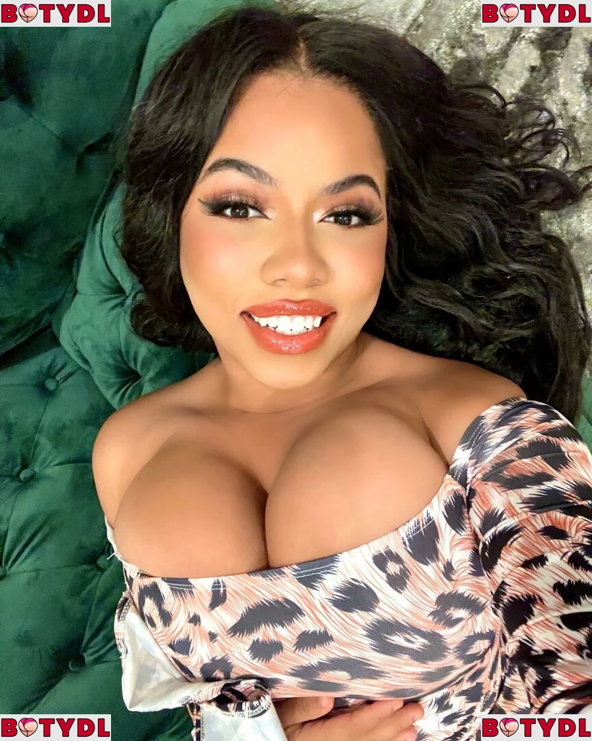 thelailalove Onlyfans Photo Gallery 