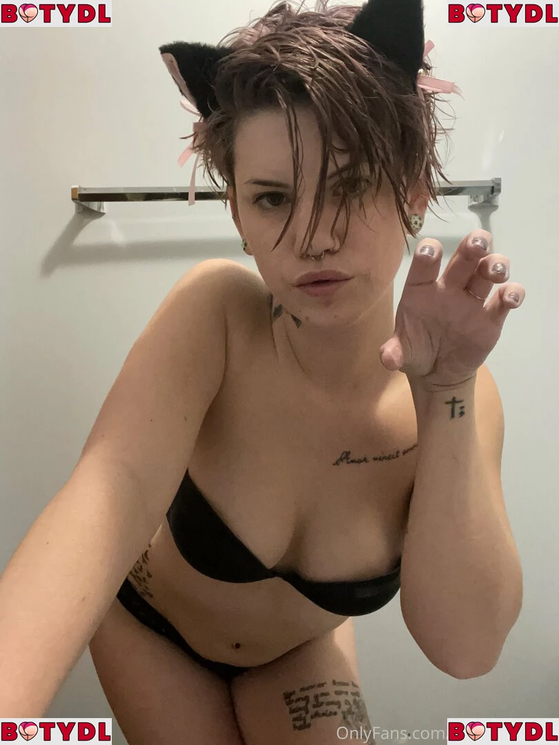 nicolelow94 Onlyfans Photo Gallery 