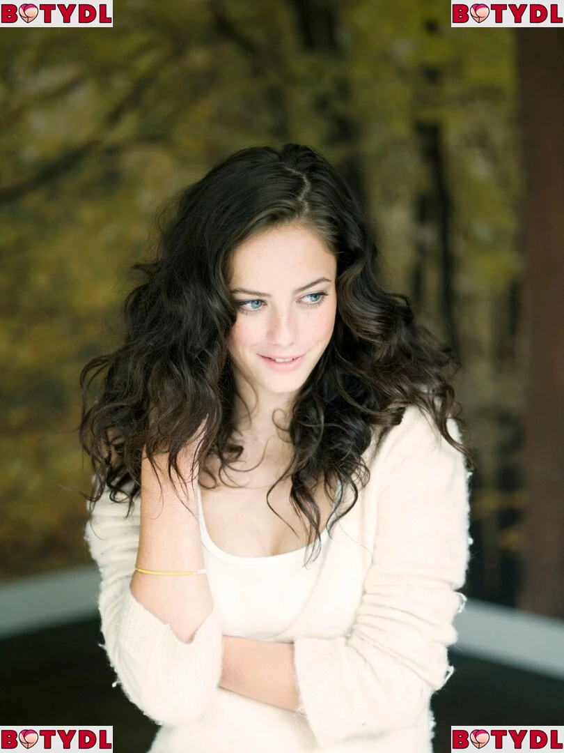 Kaya Scodelario Onlyfans Photo Gallery 