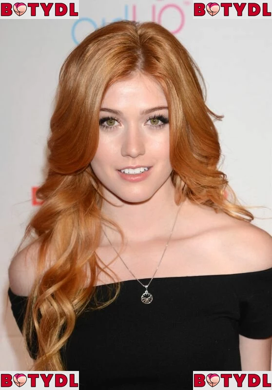 Katherine McNamara Onlyfans Photo Gallery 