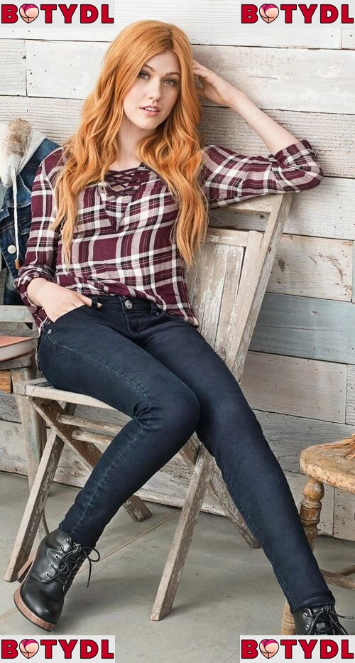 Katherine McNamara Onlyfans Photo Gallery 