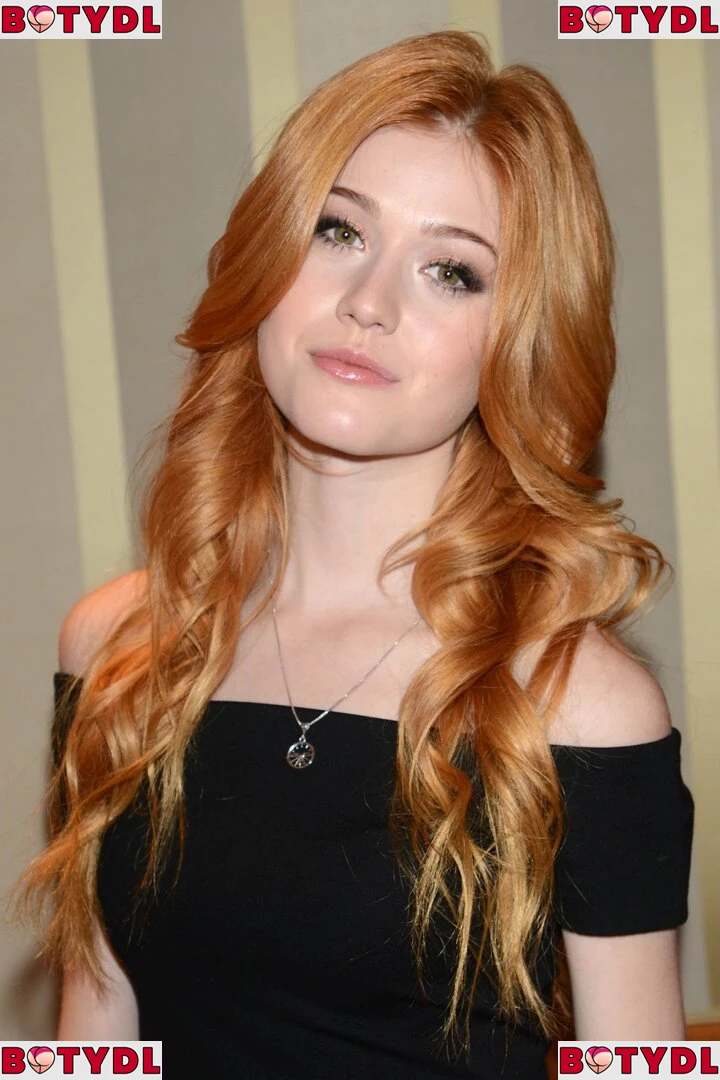 Katherine McNamara Onlyfans Photo Gallery 