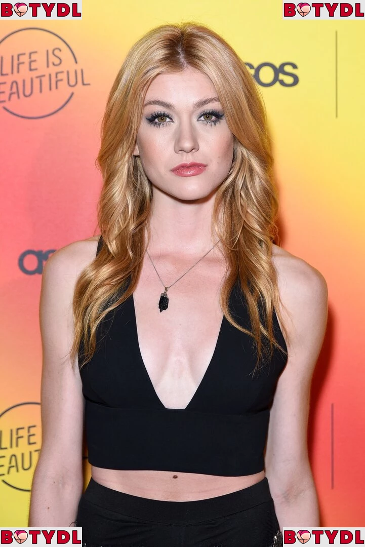 Katherine McNamara Onlyfans Photo Gallery 