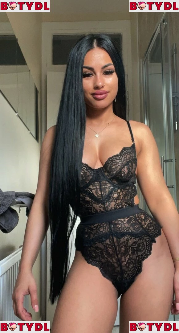 anacatana Onlyfans Photo Gallery 