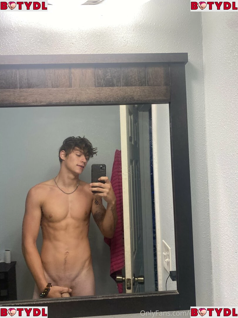 hungodeyfree Onlyfans Photo Gallery 