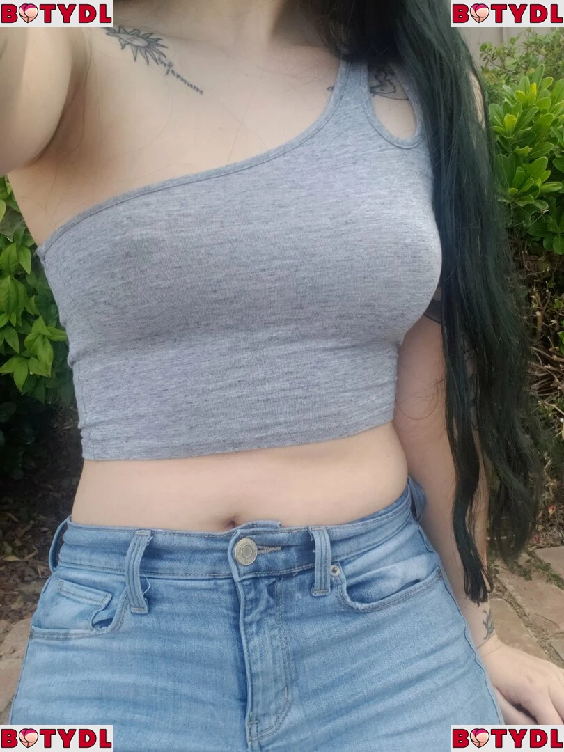 thefaebrat Onlyfans Photo Gallery 