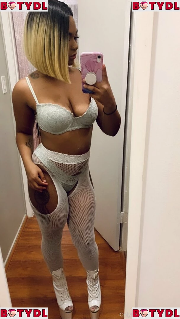 averyjane Onlyfans Photo Gallery 