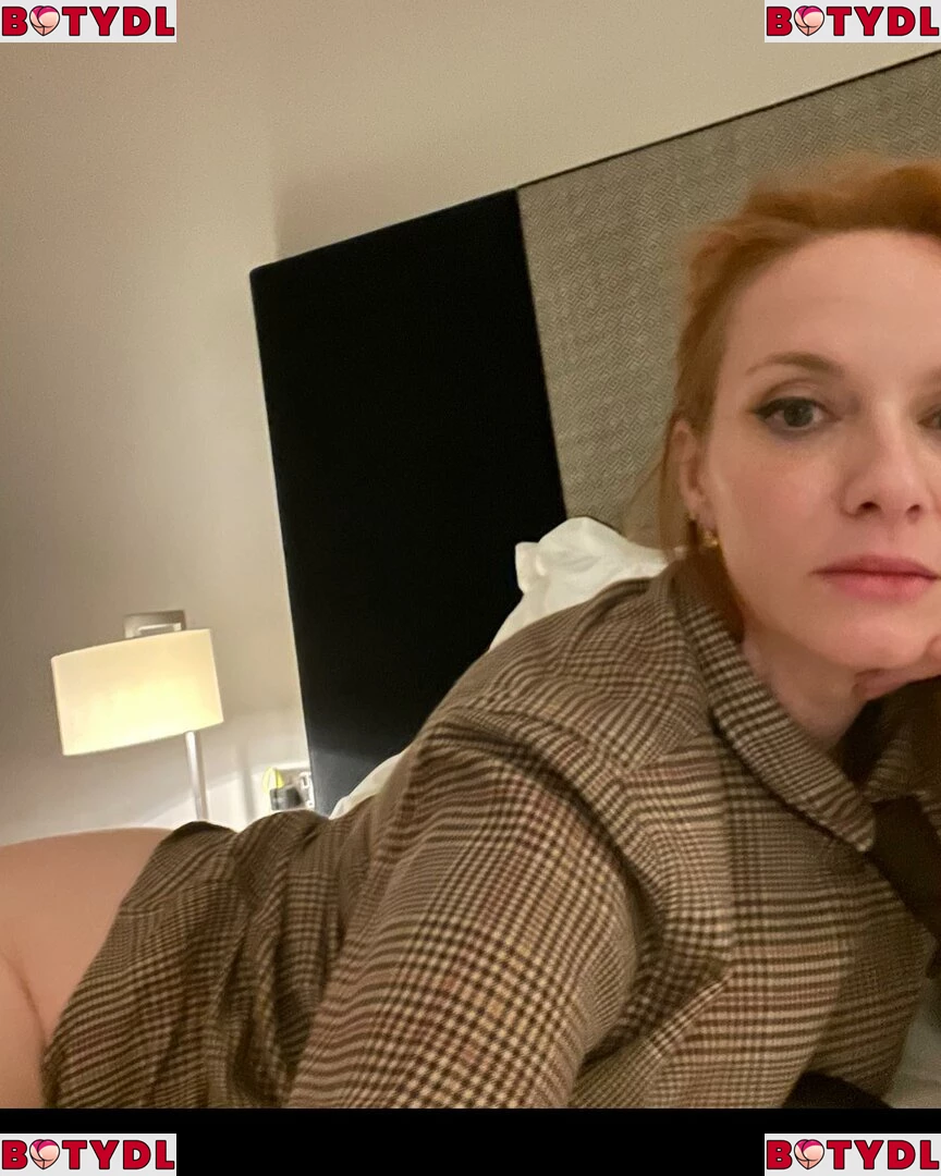 Christina Hendricks Onlyfans Photo Gallery 