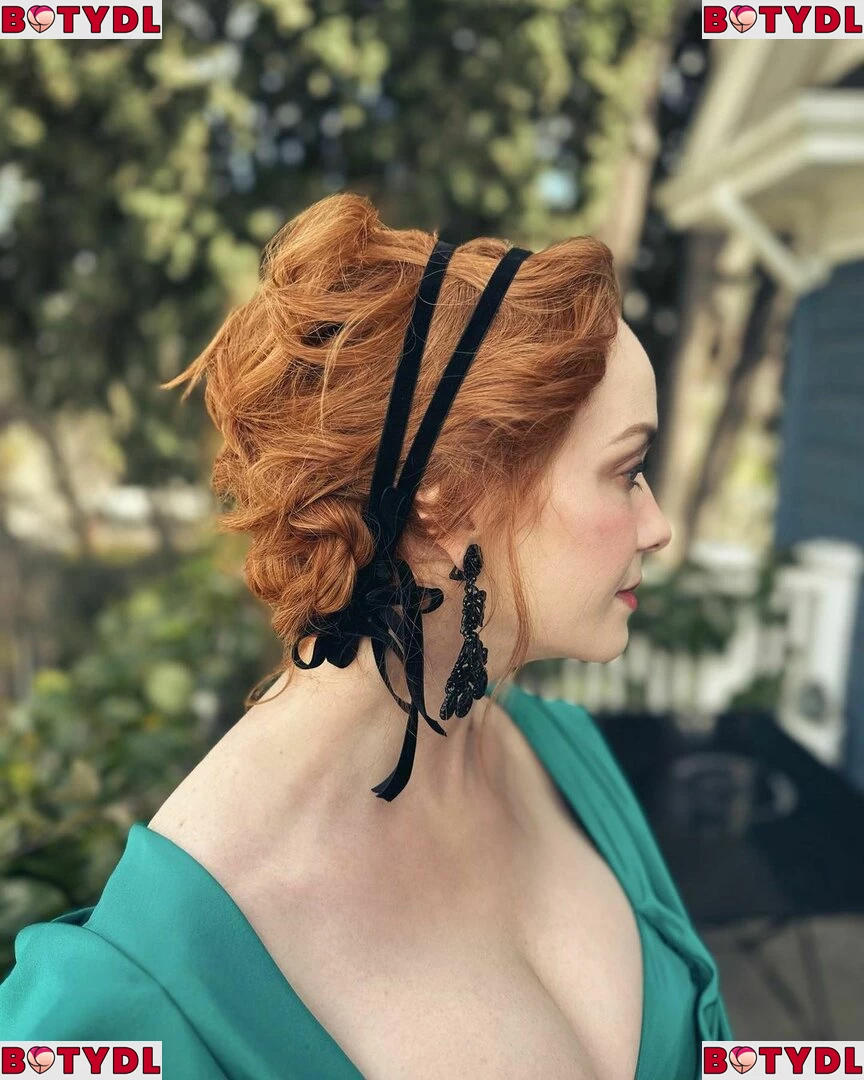 Christina Hendricks Onlyfans Photo Gallery 