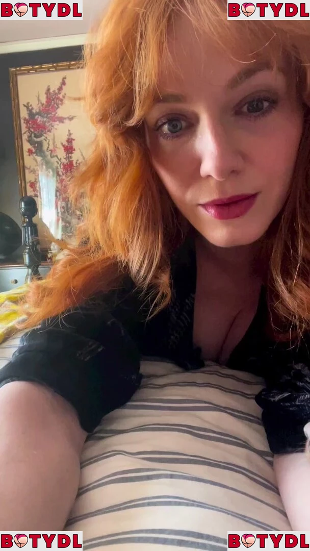 Christina Hendricks Onlyfans Photo Gallery 