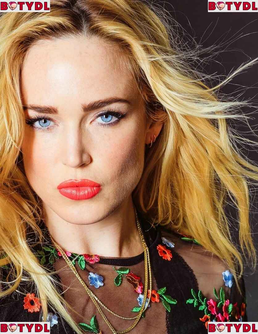 Caity Lotz Onlyfans Photo Gallery 