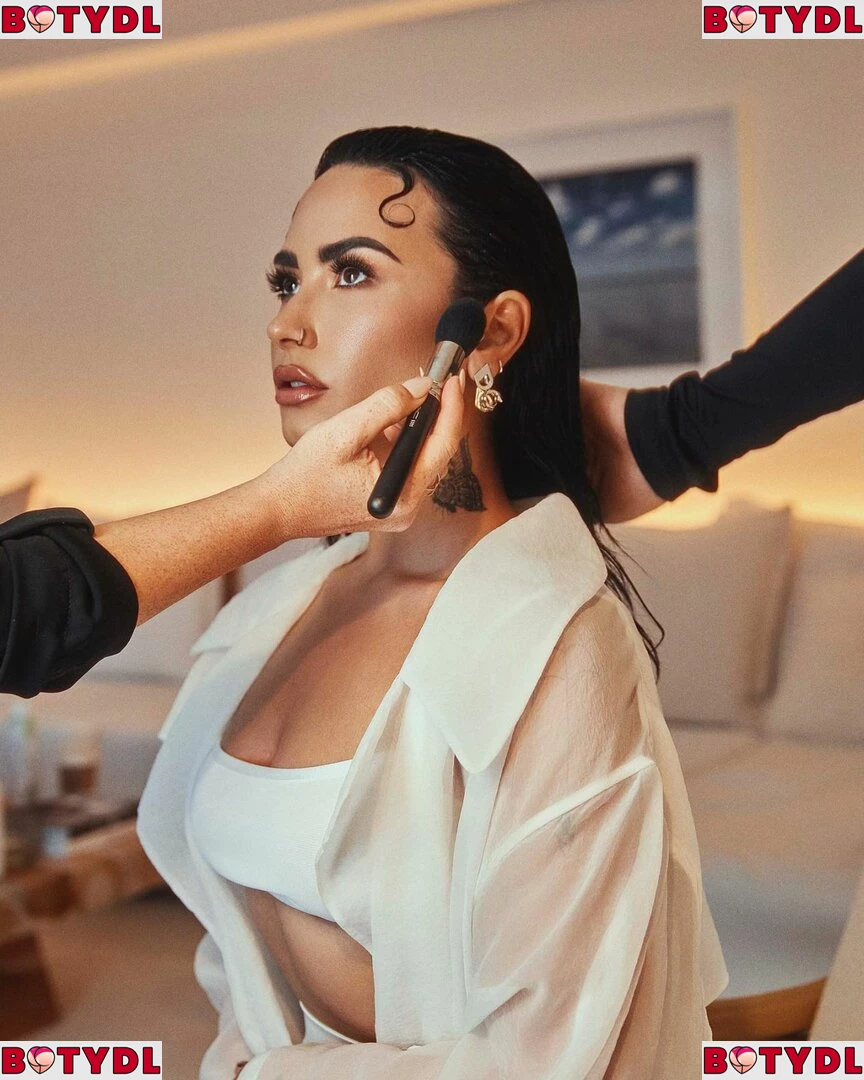 Demi Lovato Onlyfans Photo Gallery 