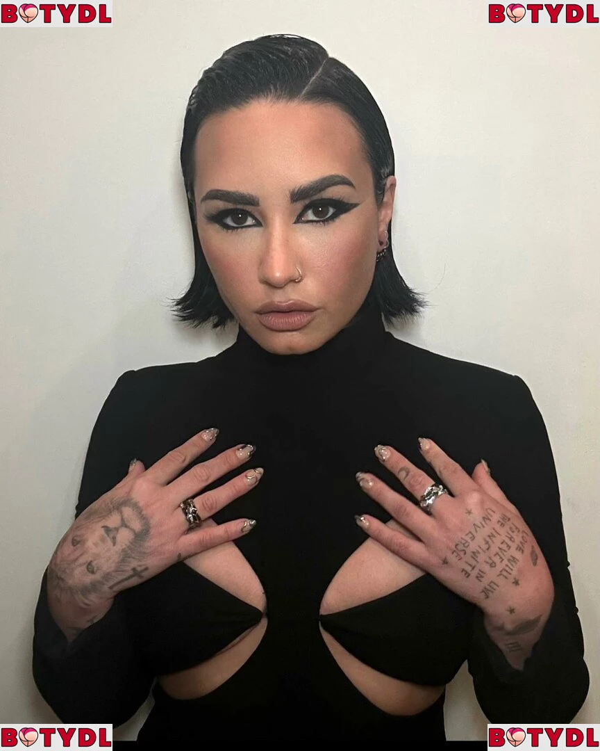 Demi Lovato Onlyfans Photo Gallery 