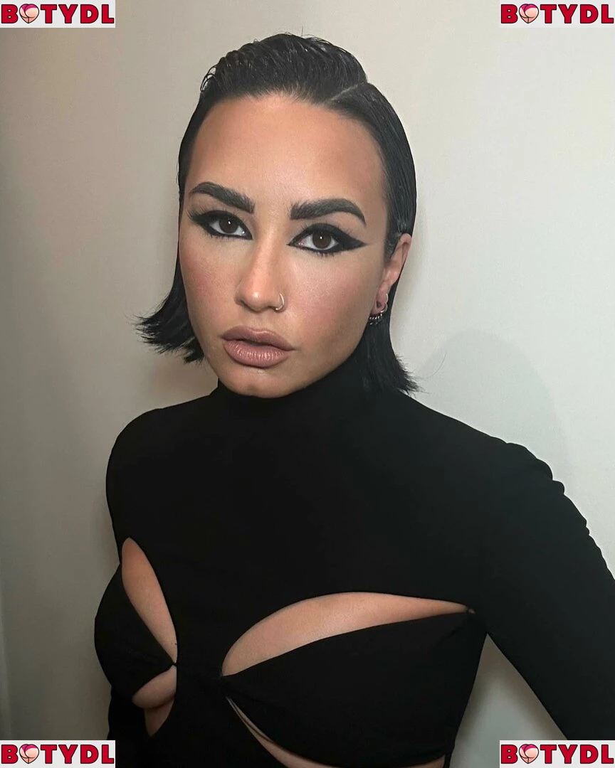 Demi Lovato Onlyfans Photo Gallery 