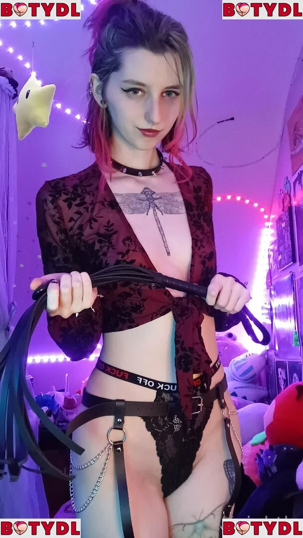 edgykittykat Onlyfans Photo Gallery 