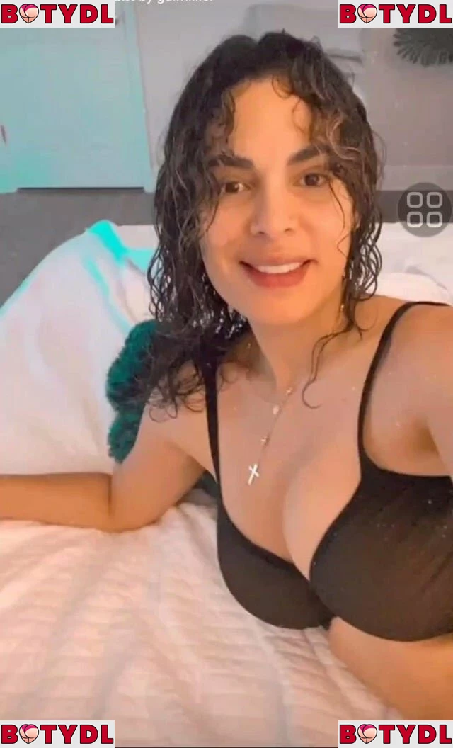 Nadine Velazquez Onlyfans Photo Gallery 