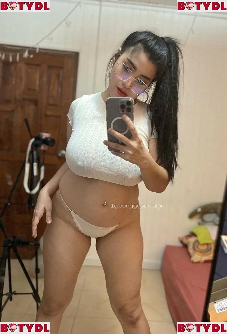 Aungsumalyn Onlyfans Photo Gallery 