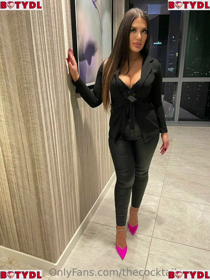 thecocktailqueen Onlyfans Photo Gallery 