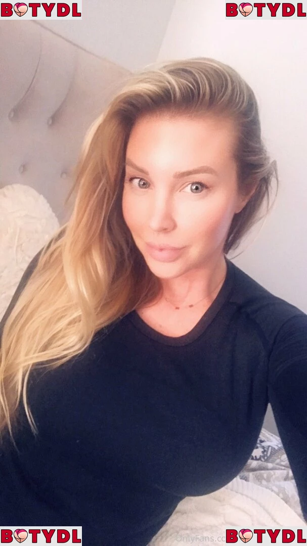 Samantha Saint Onlyfans Photo Gallery 